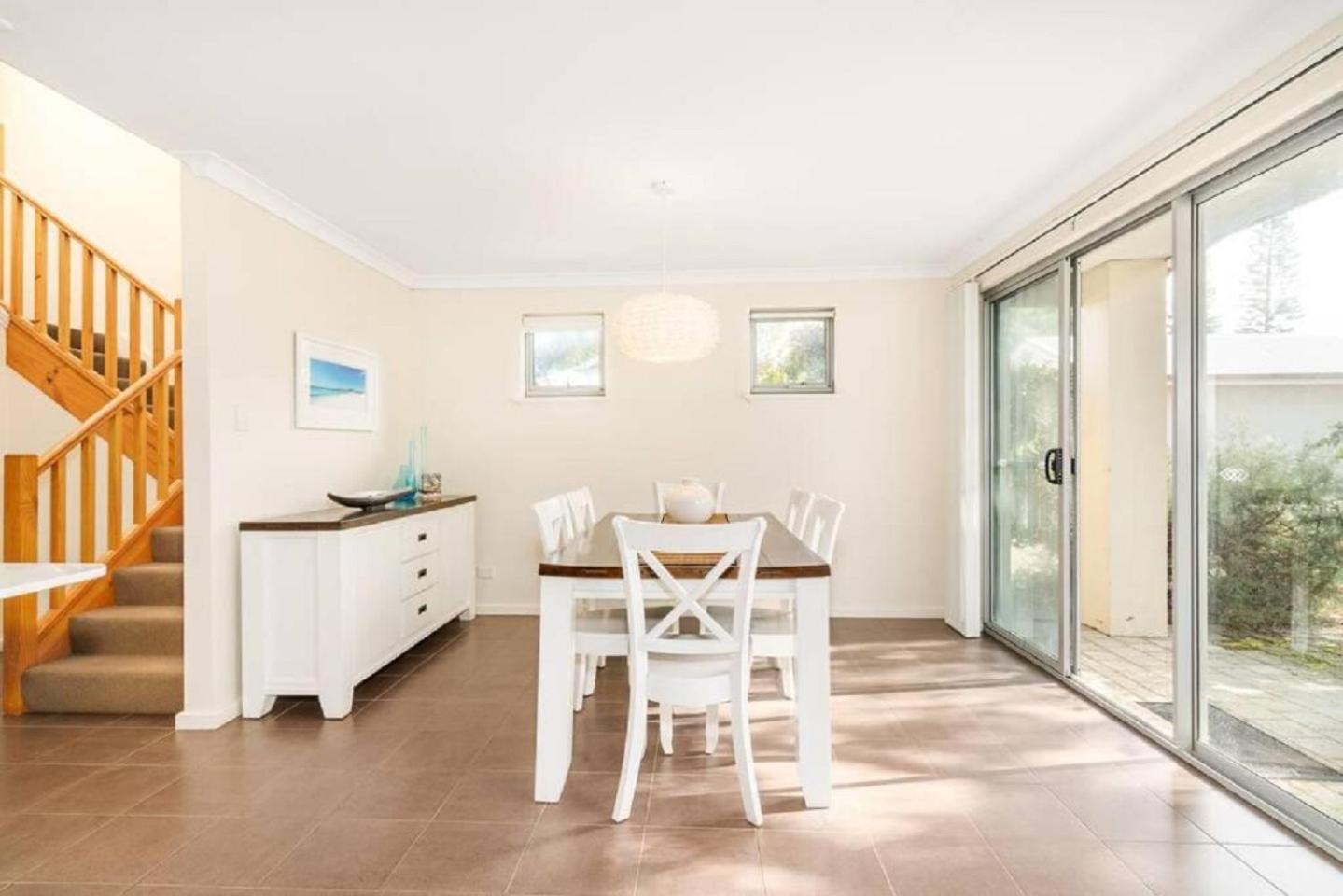 Maggies Beach House - Unit 56 At Cape View Resort Басселтон Экстерьер фото
